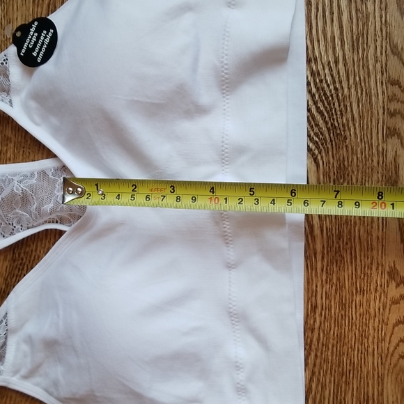 (M) Bundle of Two Athleisure Bras ❤ One NWT One Used ❤ Includes Removable Cups - Picture 9 of 10